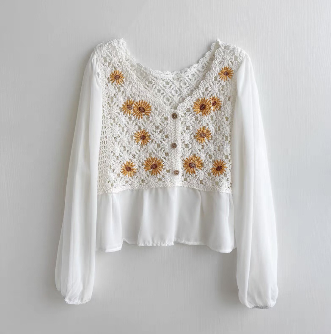 Szyfonowy top z haftem kwiatow – Embroidery In The Piece recenzja i cena