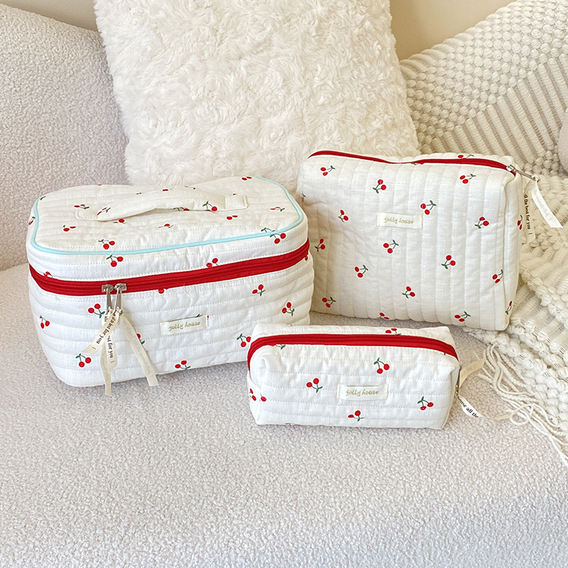 Piórnik studencki Torba Kawaii – Embroidery Pattern recenzja i cena